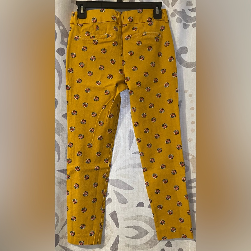 Old Navy Yellow Floral Skinny Pants - Picture 2 of 2